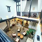 Rosa De Oro Hotel 3*
